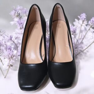 Size 8 mysoft Black Heels